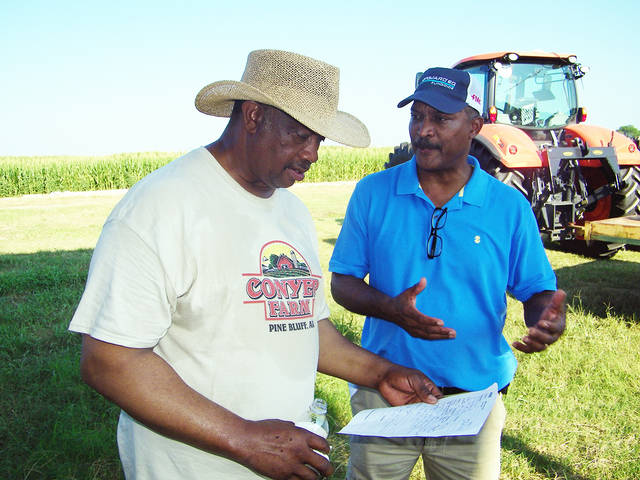 Dell-Cam Farm at Altheimer hosts National Black Growers field day