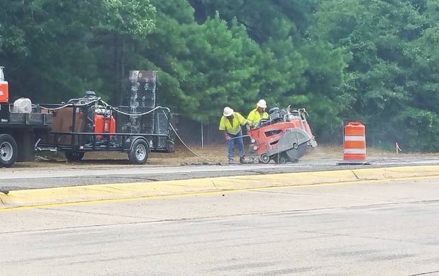 Highway engineer discusses area construction projects