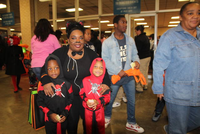 Festival draws crowd of trick-or-treaters to convention center