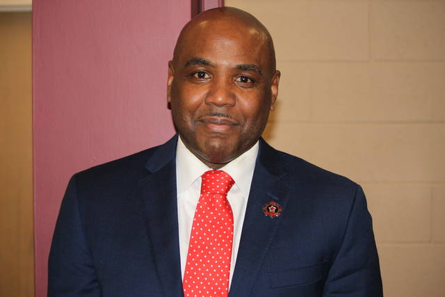 Hadley completes Southern Police Institute training course