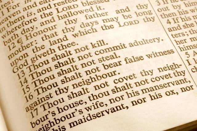 New Arkansas Ten Commandments display wins initial OK