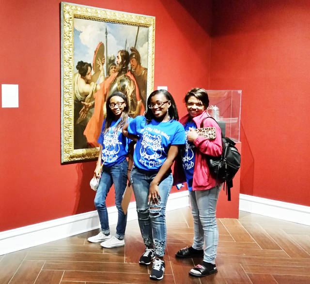 Star City Art Club visits Memphis sites