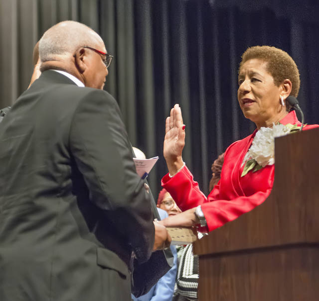 Top 10, No. 2: Washington, Wilkins make history