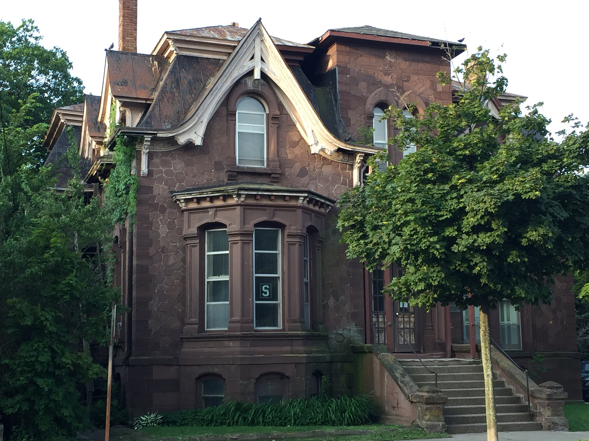 Dear Monty: Tips for real estate investing
