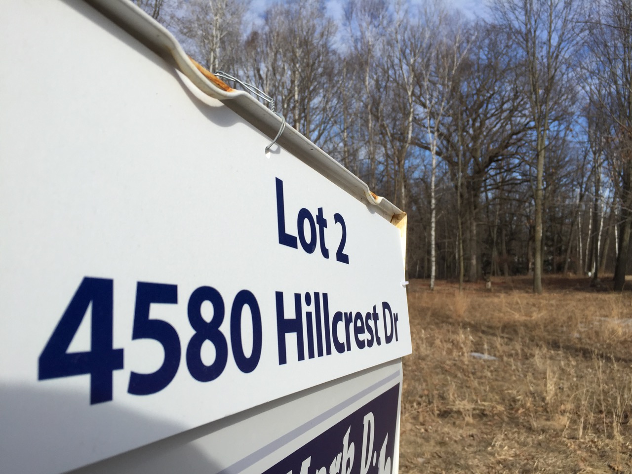 Dear Monty: Buy a vacant lot to build a house?