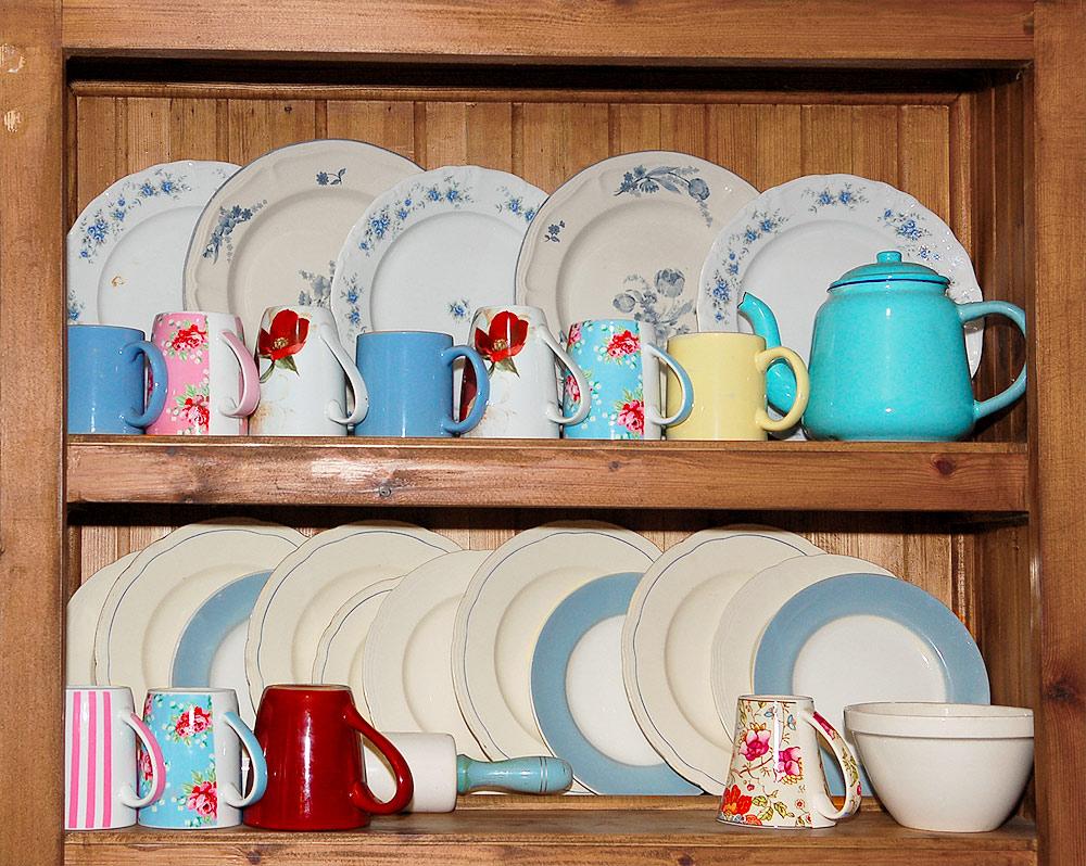 Networx: How to make old cabinets look modern