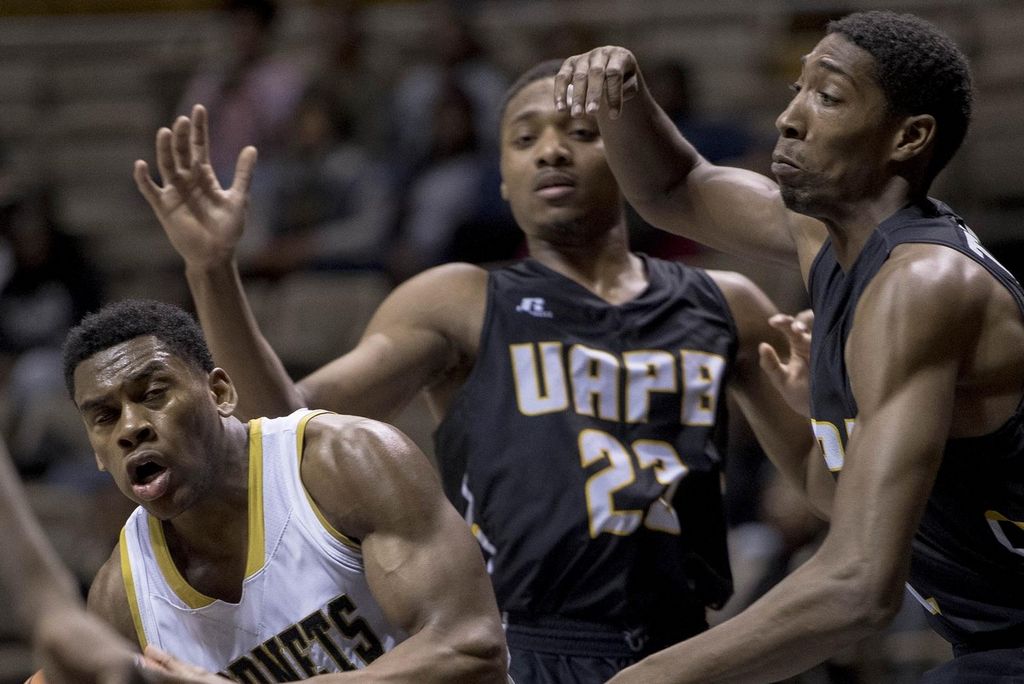 McKnight leads Arkansas-Pine Bluff over Alabama State