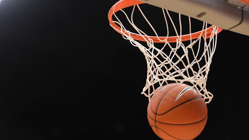 High school hoops roundup