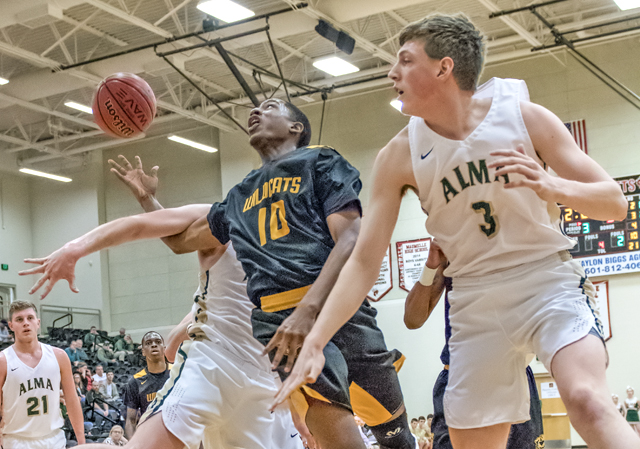 Watson Chapel advances past Alma 51-48 in first round action