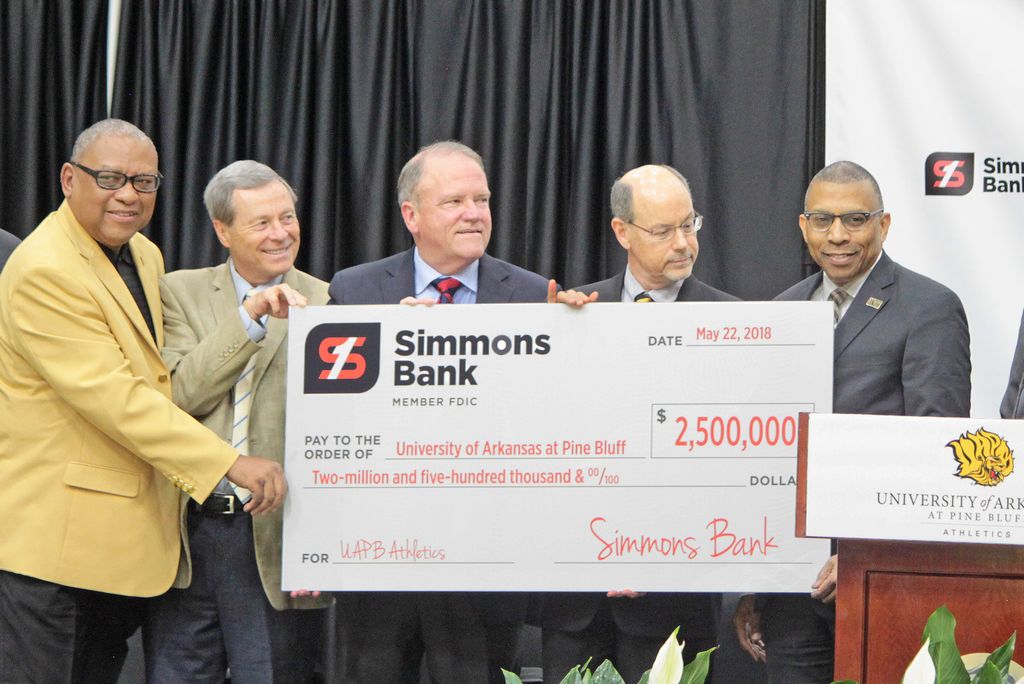 Simmons donates $2.5M to UAPB athletics