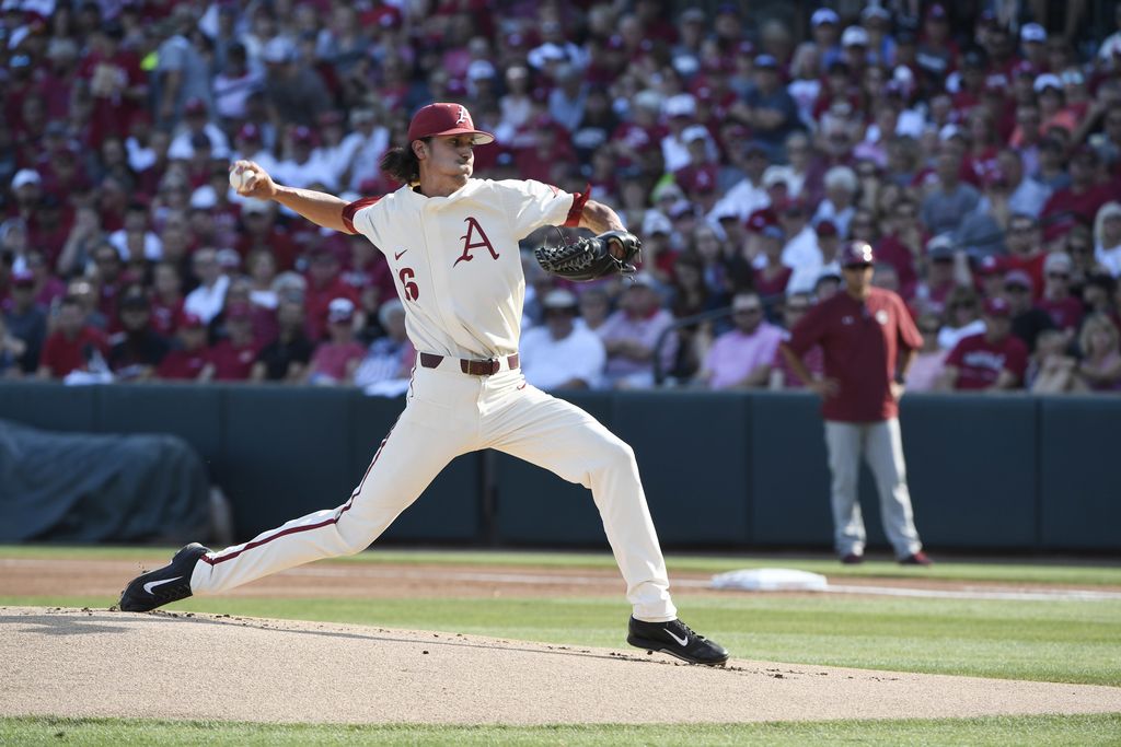Shaddy drives in 4, Arkansas beats South Carolina in opener