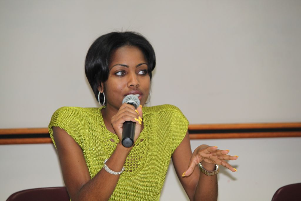 Ward 1 runoff candidate answers questions at forum