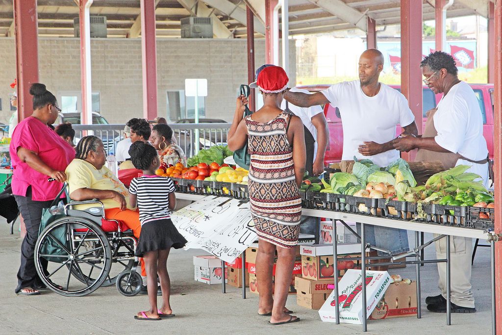 Saracen Landing Farmers Market holds grand opening