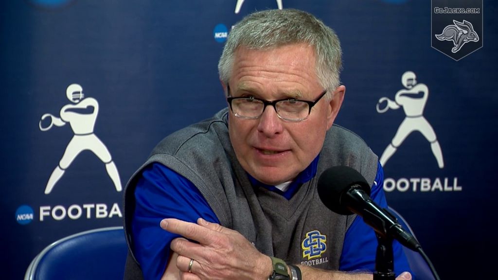 South Dakota State coach apologizes for running up score