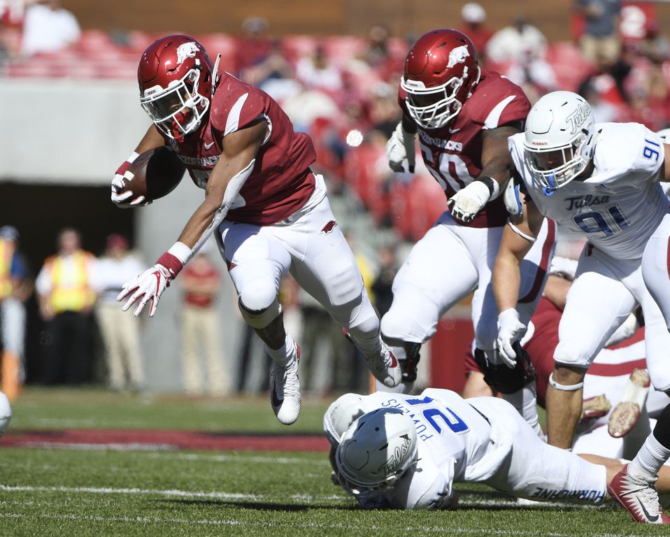 Noland, defense help Arkansas shut out Tulsa, 23-0