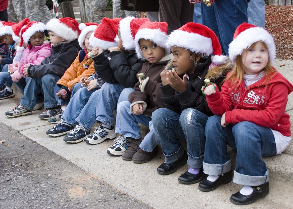 Commercial Christmas Card Fund accepting donations to help local kids