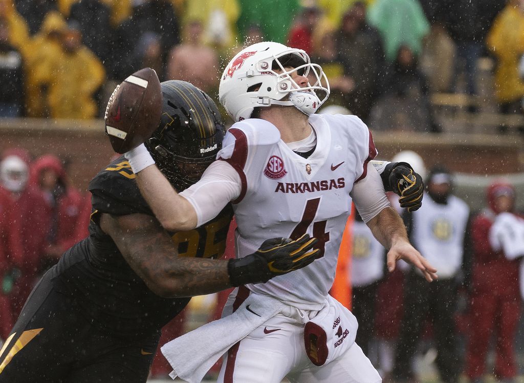 Hogs end worst-ever season with blowout loss to Mizzou