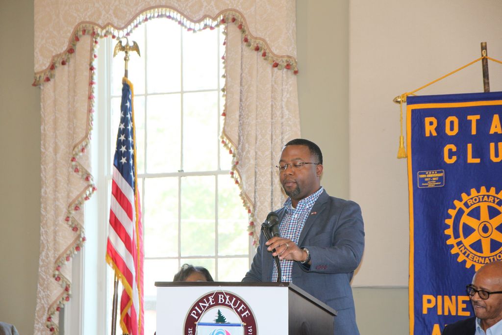 Urban renewal director compares job to ‘building a house’