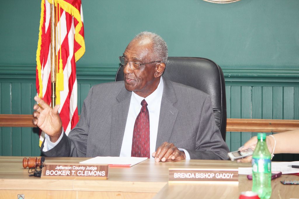 Clemons gives Quorum Court retrospective of his service