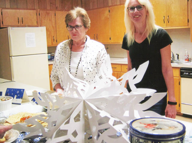 Camden Road Homemakers host meeting