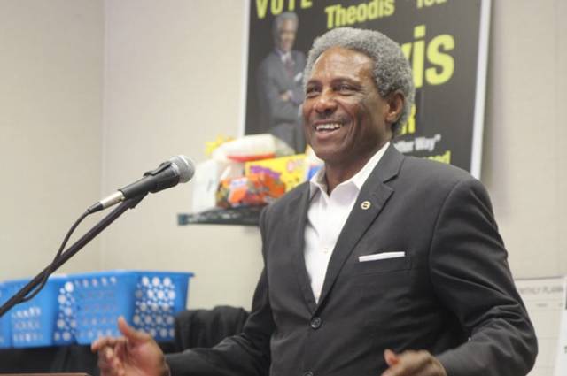 Davis rejoins election commission Monday