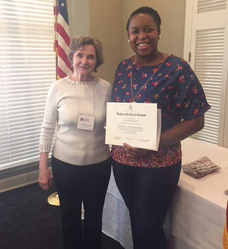 DAR presents Good Citizen award, hears American’s Creed program