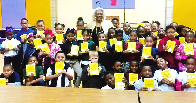 Pine Bluff Rotary Club distributes dictionaries