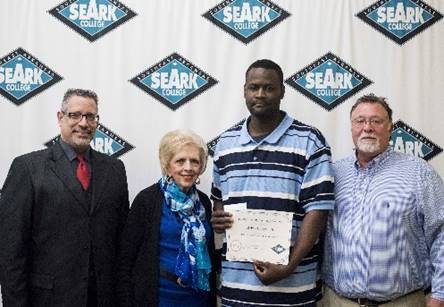 Hampton receives Lewis scholarship