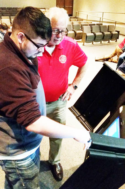 Star City High School students register to vote
