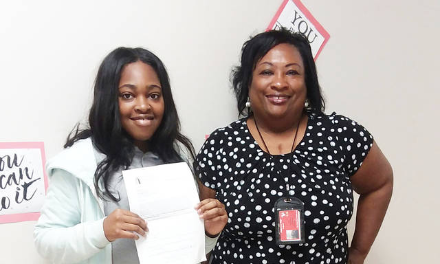 2 Dollarway seniors attend research programs at UAPB