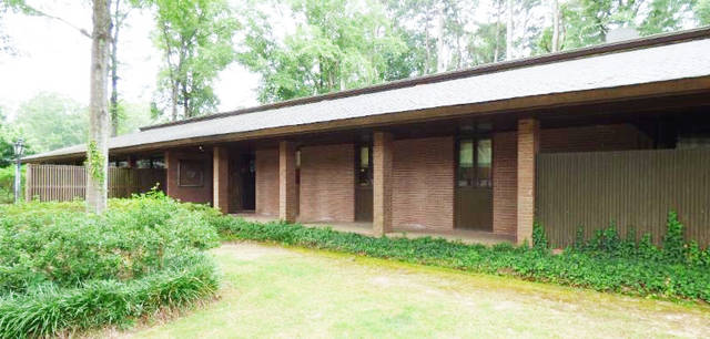 Historic home tour at Pine Bluff