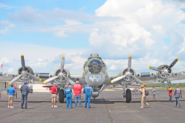 World War II-era bomber visits Pine Bluff