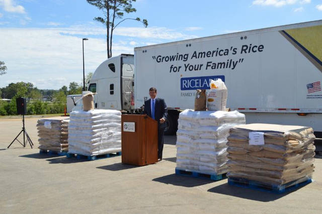 Arkansas Rice industry donates 134,000 pounds of rice to food bank