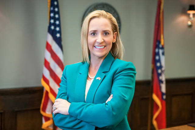 Arkansas AG Rutledge addresses opponent’s jabs