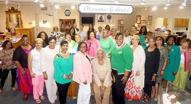 Alpha Kappa Alpha attends reception at Sissy’s