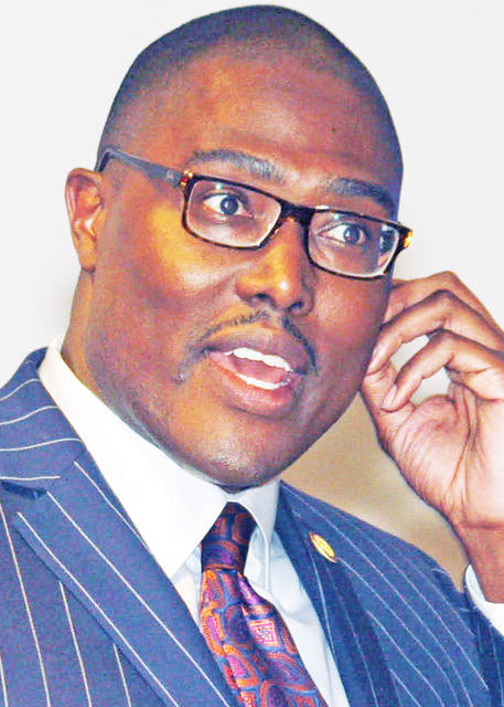 Little Rock elects first black mayor