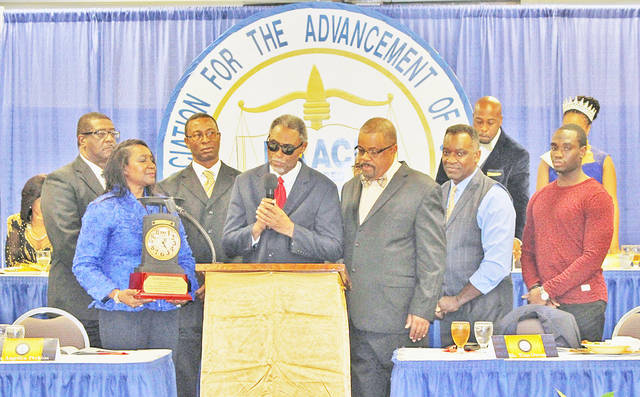 N.A.A.C.P. asks city to honor Tommie Davis