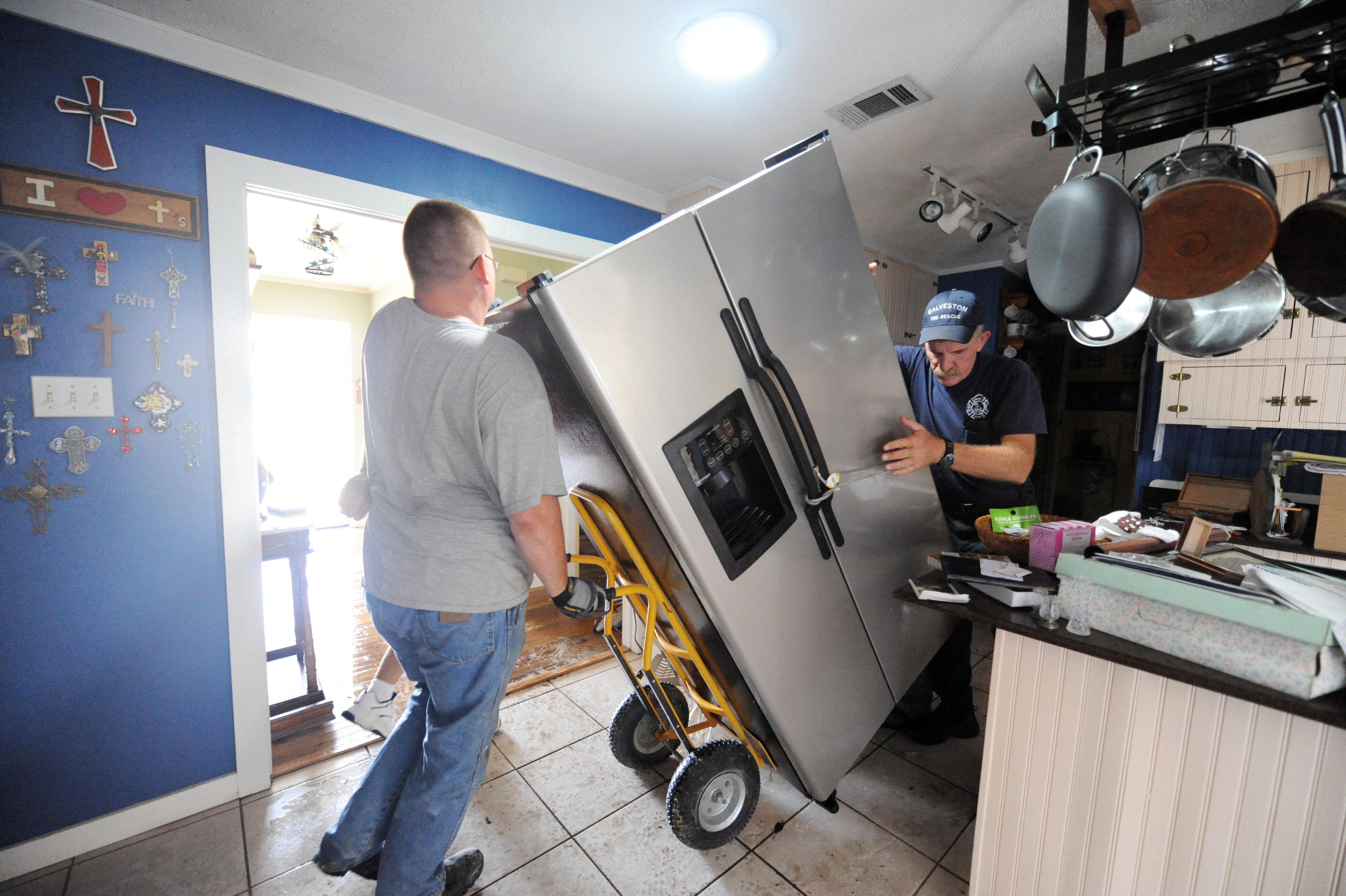 Networx: Learn how to move a refrigerator – the right way