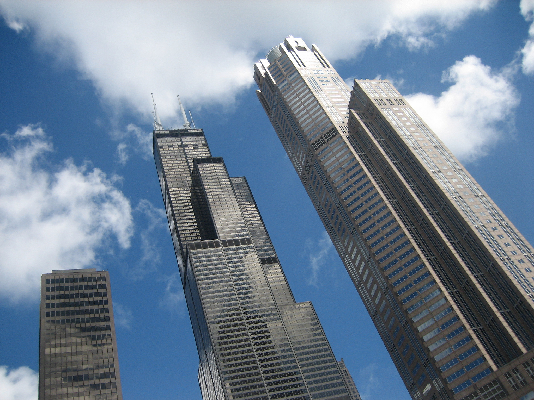 Dear Monty: Who invests in commercial real estate in America?