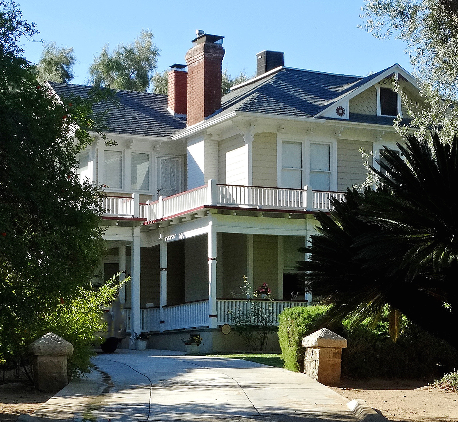 Networx: Wrap around porch ideas that shout summer