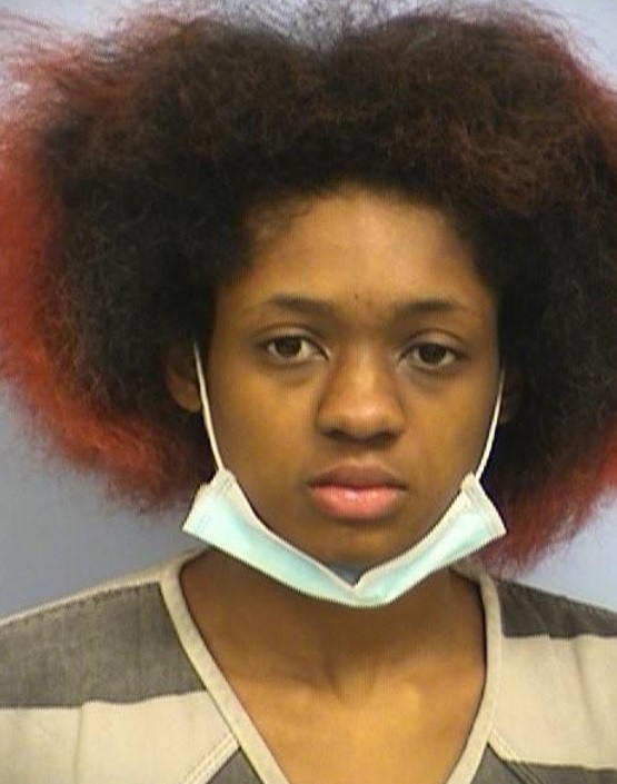 Texas woman shot, killed man while posing with rifle for Snapchat, police say