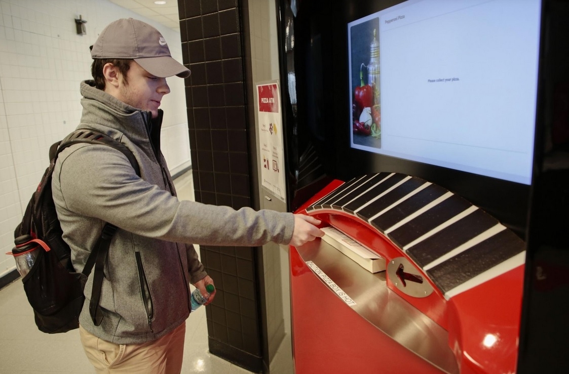 University that debuted bacon vending machine rolls out new creation: Pizza ATM