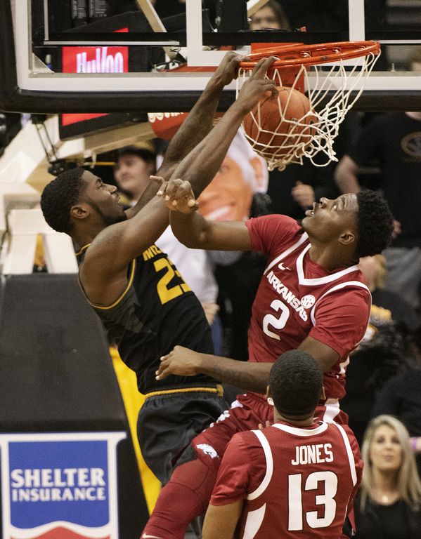 Tilmon helps Missouri hold off Arkansas 79-78