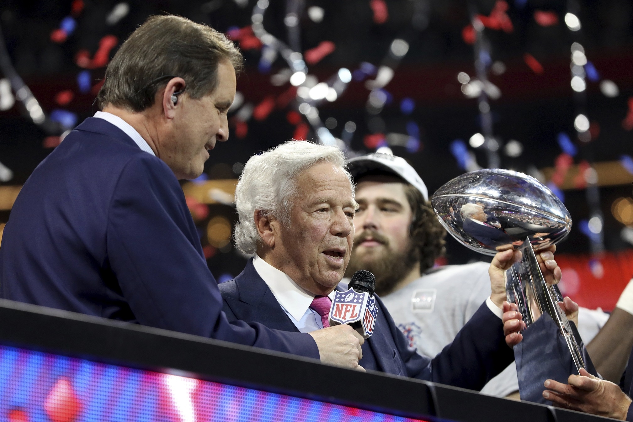 New England Patriots owner Robert Kraft charged in prostitution ring, Florida police say