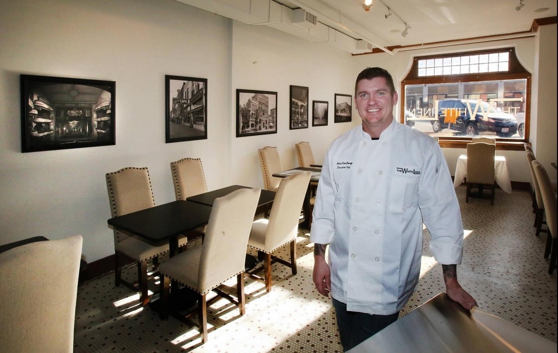 Kansas restaurant bans lawmakers, lobbyists after altercation