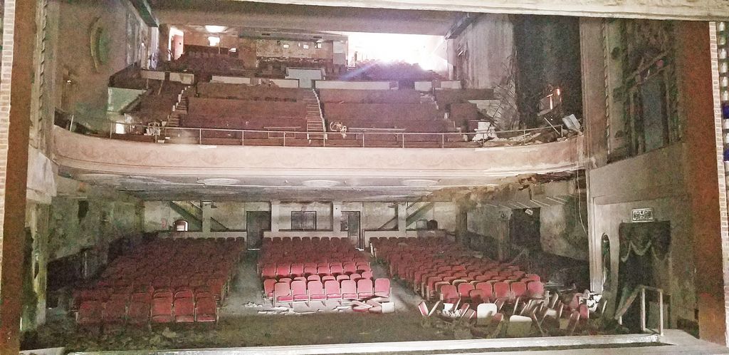 SAVING THE SAENGER: Theatre a top priority for city