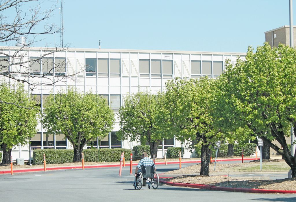 Contractors learn about JRMC renovations at event