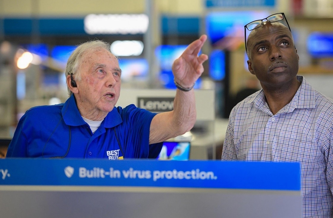 Meet the 89-year-old man who is Best Buy’s oldest employee