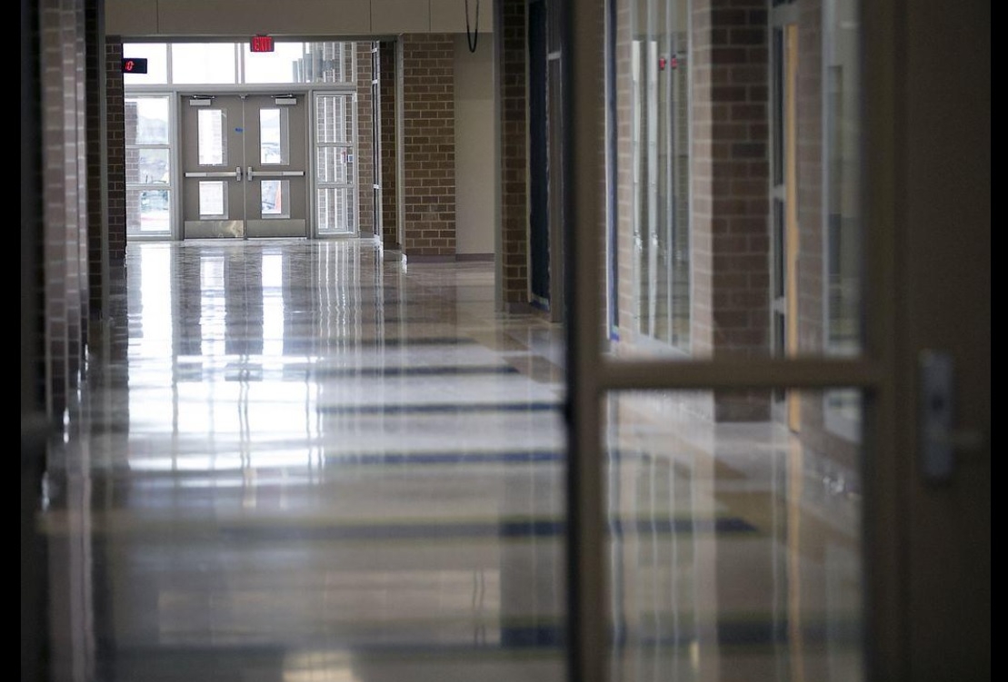 Texas school district announces new dress code … for parents
