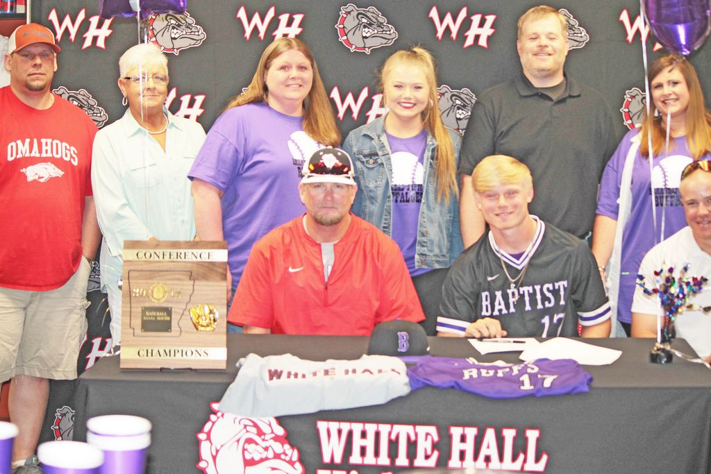 Bulldog becomes Buffalo on signing day